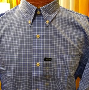 Men shirt with long sleeve.